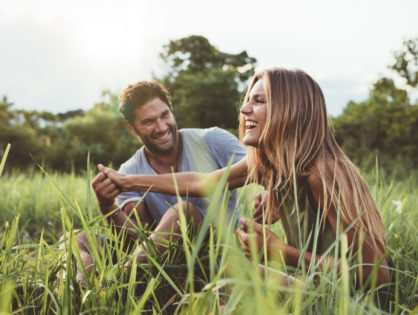 What Makes A Healthy Relationship? The 7 Must-Haves