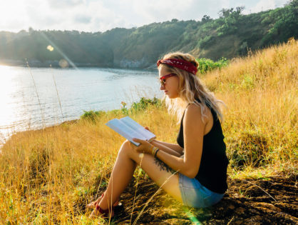 21 Inspirational Bible Verses For When You Need Hope & Encouragement
